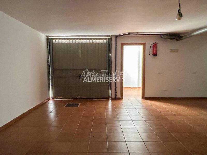 Foto efeb2370-b042-44da-8ae2-0d2cebb796ca. Casa amb aparcament piscina a Almerimar Ejido (El)