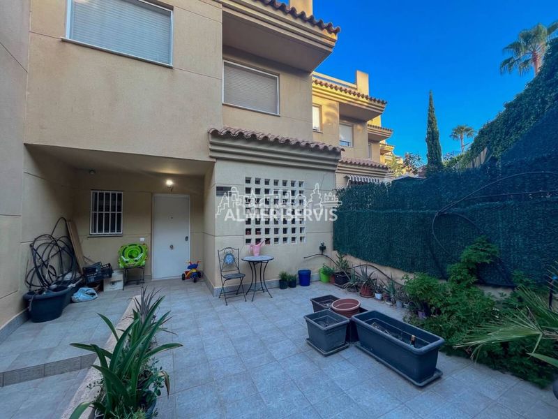 Foto a8d93810-d2e9-463b-8137-89dbfa8cbce5. Casa amb aparcament piscina a La Envía Vícar