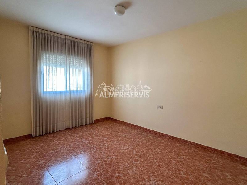 Foto 73315c4d-ef1c-42f6-9d23-05a4fcf8e87d. Casa amb aparcament a Ejido Sur Ejido (El)