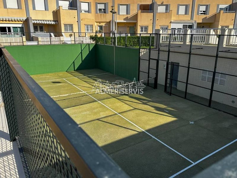 Foto 3e6f0f03-b518-4857-9386-b8a2b54d3924. Flat with parking pool in Almerimar Ejido (El)