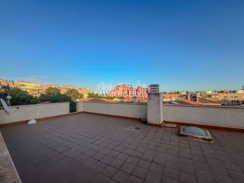 Foto 75711370-6449-4b0f-b547-e76c0a13fd2d. Casa amb aparcament a El Sabinar-Urbanizaciones-Las Marinas-Playa Serena Roquetas de Mar