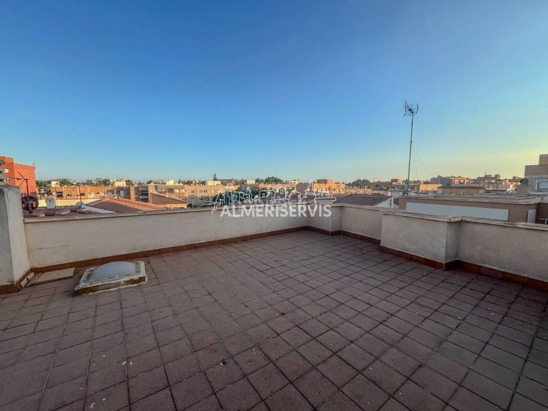 Foto c0281cec-29a5-4e43-9d63-6760b5211729. Casa amb aparcament a El Sabinar-Urbanizaciones-Las Marinas-Playa Serena Roquetas de Mar