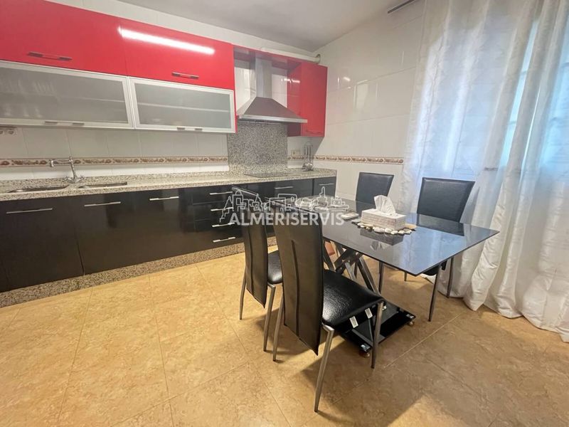Foto f3dd121b-7e29-44b8-8d54-a60b45a3263e. Casa amb aparcament a El Sabinar-Urbanizaciones-Las Marinas-Playa Serena Roquetas de Mar