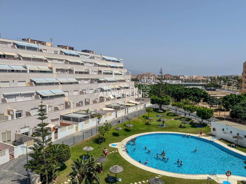 Foto 82e697aa-52de-4cf3-b15d-cd97418e87d2. Pis amb aparcament piscina a El Sabinar-Urbanizaciones-Las Marinas-Playa Serena Roquetas de Mar