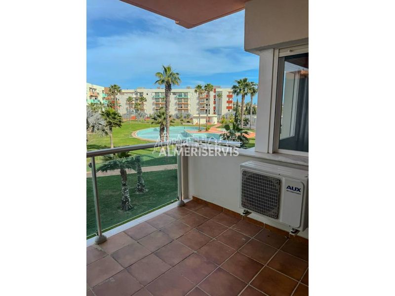 Foto fd13d616-8e3b-4728-9000-0225b466e472. Appartamento con parcheggio piscina in Almerimar Ejido (El)