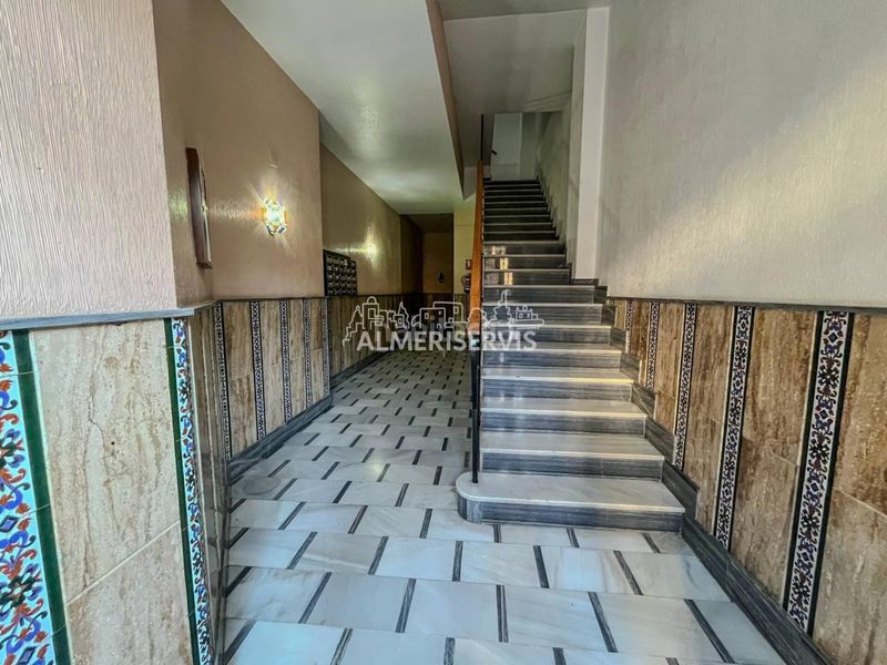 Foto 48d335f5-72a1-41d7-9232-4c8afdeccbe0. Ático  en venta en el ejido en Plaza de la Luz Ejido (El)