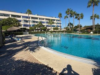 Pis  Avenida sal. Piso con gran terraza, garaje y trastero en los lagos de almerim