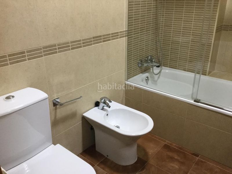 Foto 638147b3-e110-4b68-bb2a-e095c3477b61. Location maison jumelée avec chauffage parking dans El Portil