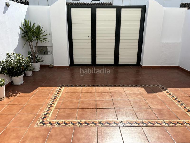 Foto a59355a4-2d2e-41c1-8fc0-5897c39e5d9d. Casa adosada en El Portil