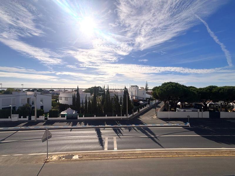 Foto 50537283-a57d-420b-aa91-0def7690d874. Rent flat with pool in El Rompido