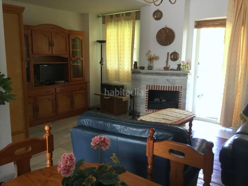 Foto 46e53e5a-0d30-4e25-aaae-a58f09424d1b. Location maison jumelée avec parking dans El Portil