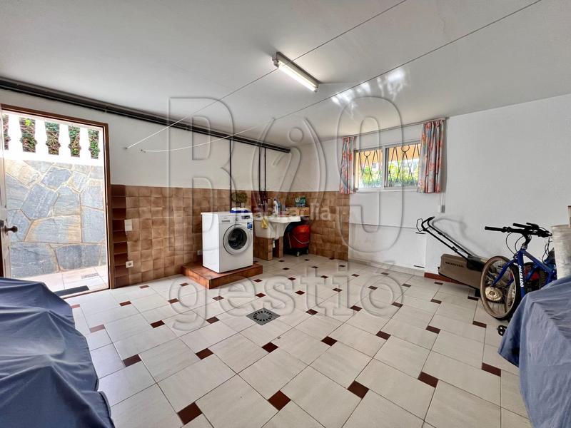 Foto 0d4d4db8-e39f-4d17-b30d-f08b2b28deb6. Casa  unifamiliar con gran parcela en zona exclusiva en Salou