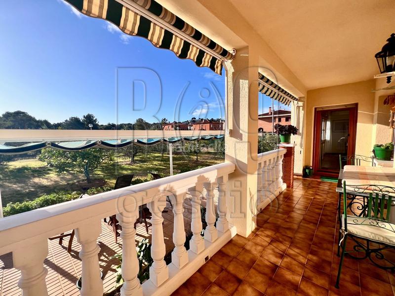 Foto b8f57386-7097-432a-af04-82bf55b348c7. Casa  unifamiliar con gran parcela en zona exclusiva en Salou