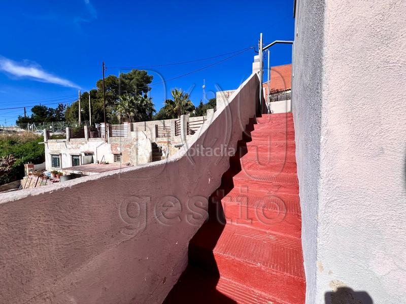 Foto 38937b06-6e4e-44d9-9a23-d7501b569459. Alquiler piso oportunidad alquiler en este apartamento con vistas al mar en playa larga en Tarragona