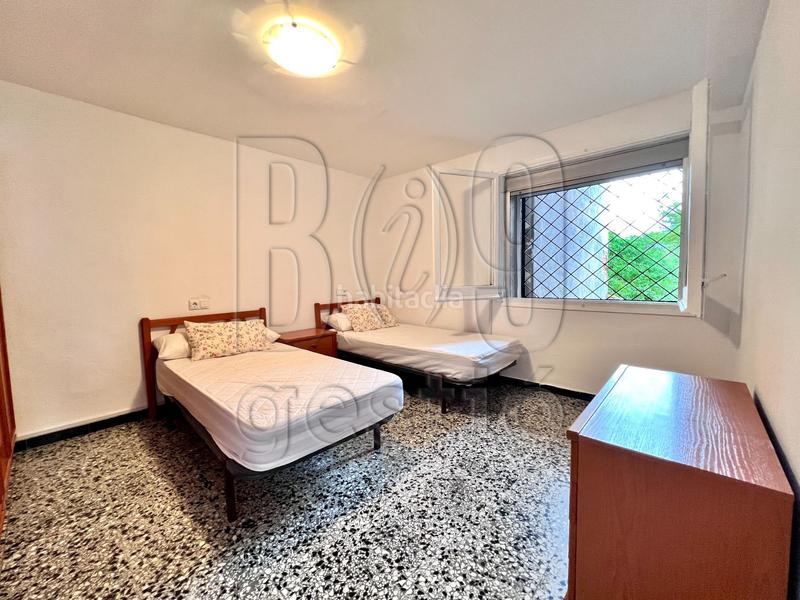 Foto 5ae90d3c-6bfb-4f66-8fe3-34704806e422. Alquiler piso oportunidad alquiler en este apartamento con vistas al mar en playa larga en Tarragona