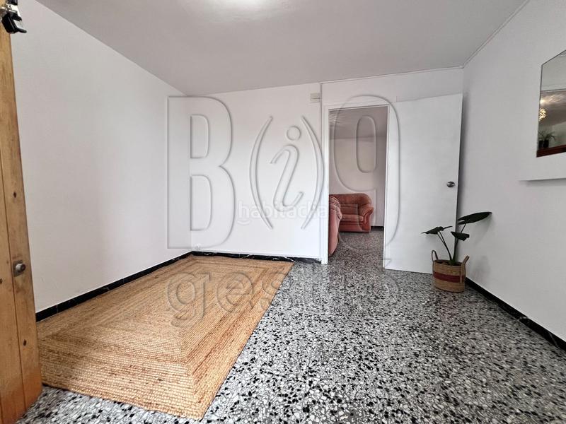 Foto b4c541e2-d5f6-42fa-b79d-8224473c02e4. Alquiler piso oportunidad alquiler en este apartamento con vistas al mar en playa larga en Tarragona