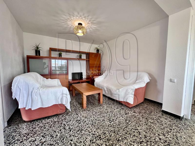 Foto c269cd5e-63ca-4a61-ad49-1dcd244442ef. Alquiler piso oportunidad alquiler en este apartamento con vistas al mar en playa larga en Tarragona