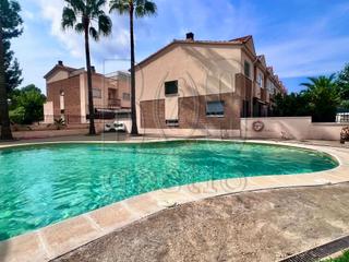 Maison jumelée  Rescat. Casa adosada con zona comunitaria en xalets de salou