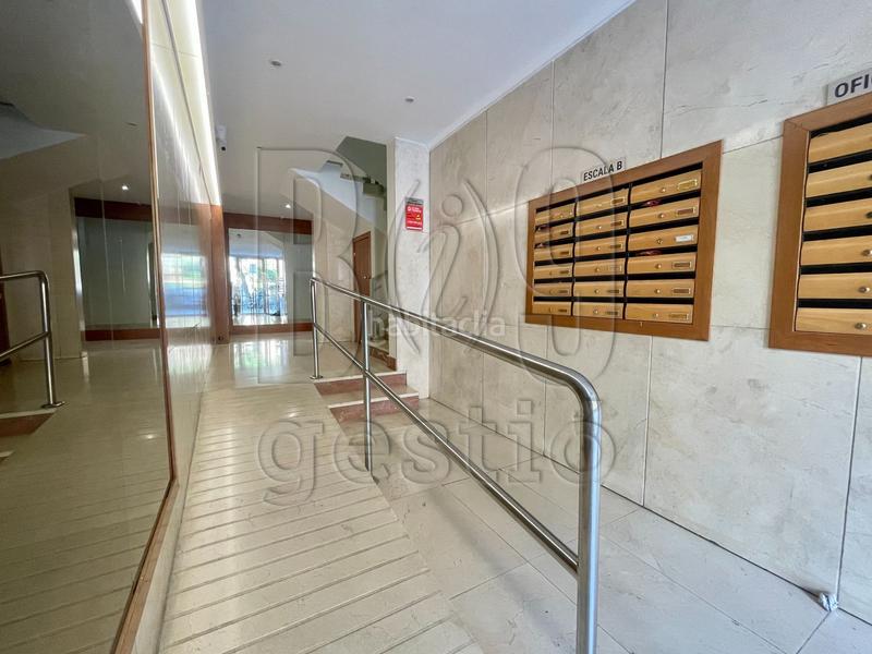 Foto 9e309f7f-3a98-4259-8917-05ef88c6d29c. Miete büro in rambla nova 76 in Eixample Tarragona