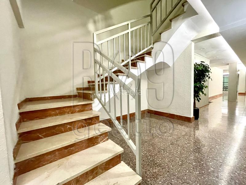 Foto f17e42de-e093-4a2e-bdba-9c0d16bffc46. Rent office space in rambla nova 76 in Eixample Tarragona