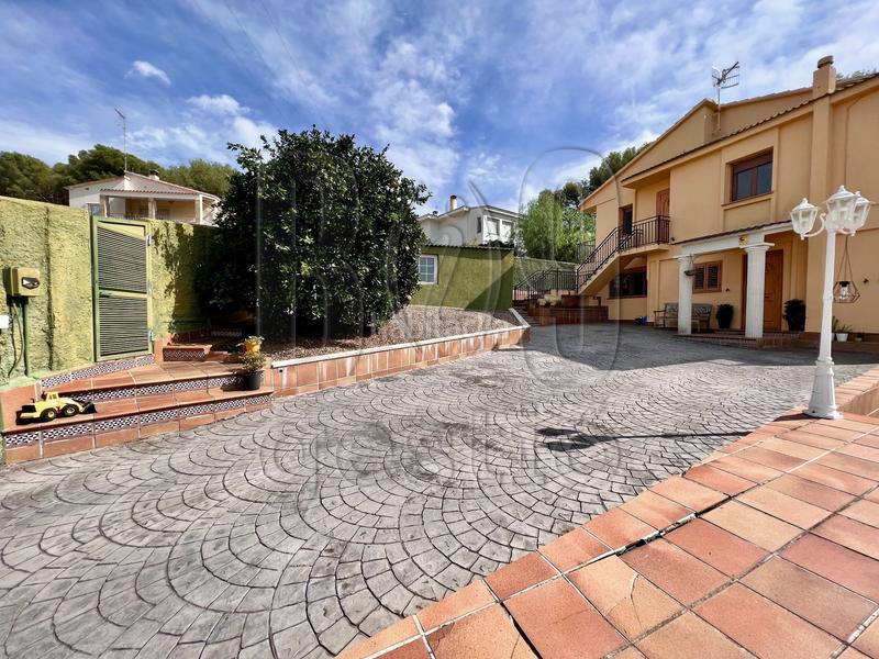 Foto 5f02ac5c-ce64-41c7-a310-ce9c0ec3d3a0. Maison avec chauffage piscine dans Urbanitzacions de Llevant Tarragona