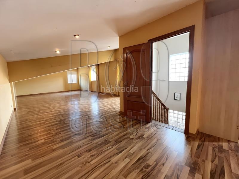 Foto 236f1394-f357-49d6-b467-c534b7b1b301. Casa  unifamiliar con piscina e instalación de placas solares en pins manous el catllar en Catllar (El)