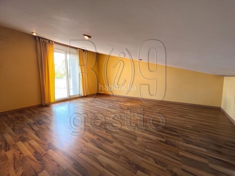 Foto 32fab6cb-2cbe-47a8-bdff-979609b5689a. Casa  unifamiliar con piscina e instalación de placas solares en pins manous el catllar en Catllar (El)