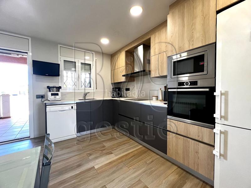 Foto 38720431-7250-4e39-a887-52d6a19c7613. Casa  unifamiliar con piscina e instalación de placas solares en pins manous el catllar en Catllar (El)