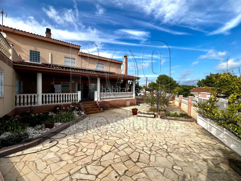 Foto 719c60cd-a91d-42f3-8ba1-69c9cdbf3871. Casa  unifamiliar con piscina e instalación de placas solares en pins manous el catllar en Catllar (El)