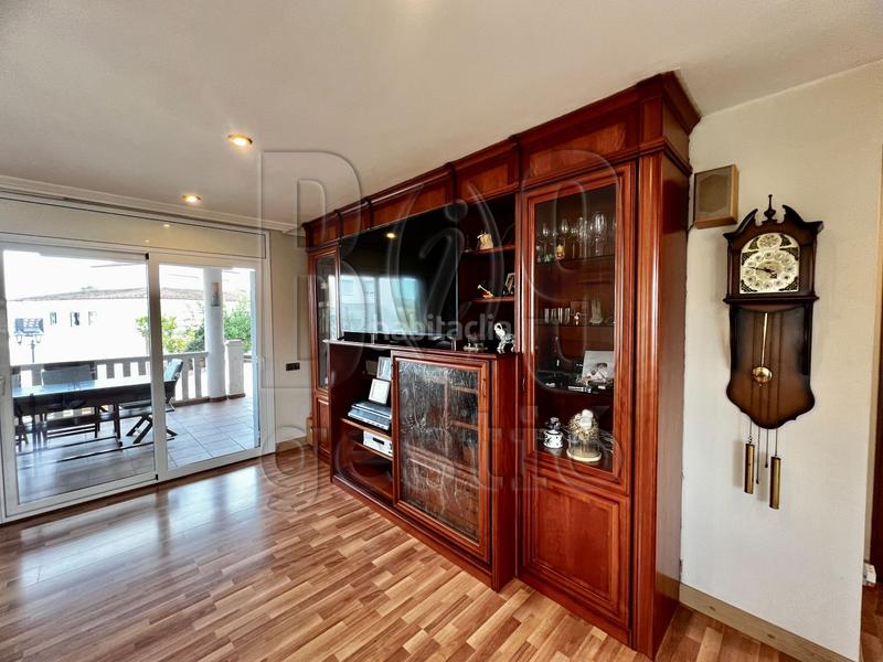 Foto 82f0b226-7bd4-4992-800d-5bdab57e9eb6. Casa  unifamiliar con piscina e instalación de placas solares en pins manous el catllar en Catllar (El)