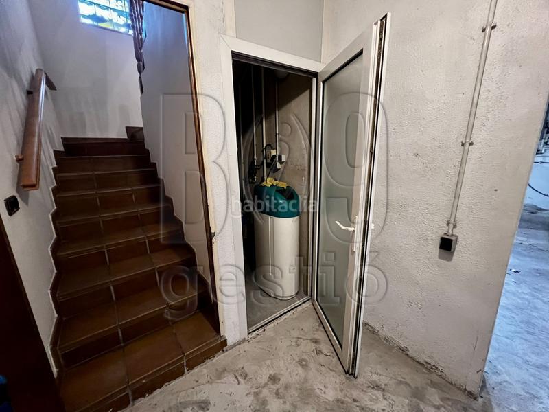 Foto 8d03fc30-695b-4e2a-a9d0-87b4b6639b29. Casa  unifamiliar con piscina e instalación de placas solares en pins manous el catllar en Catllar (El)