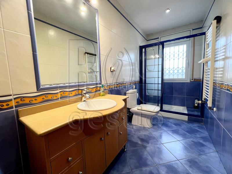 Foto d5c1e8c1-9f5d-48c0-911b-fe189c0a7be5. Casa  unifamiliar con piscina e instalación de placas solares en pins manous el catllar en Catllar (El)