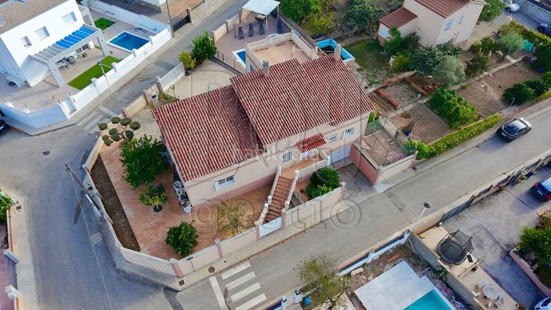 Foto dfbabf26-c0d3-4f37-b22e-fe97a1722ba8. Casa  unifamiliar con piscina e instalación de placas solares en pins manous el catllar en Catllar (El)