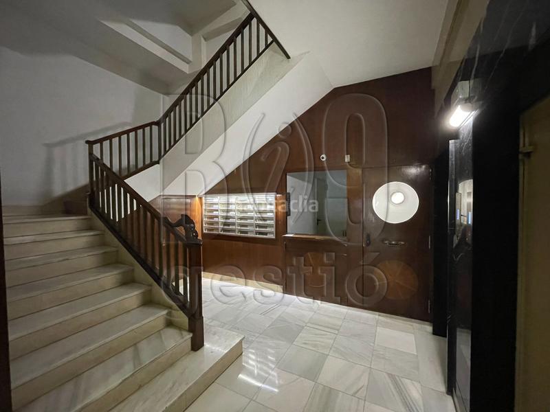 Foto 21c53fef-6787-47bc-b0c5-77f9c85df336. Piso  reformado con piscina en ramon i cajal en Tarragona