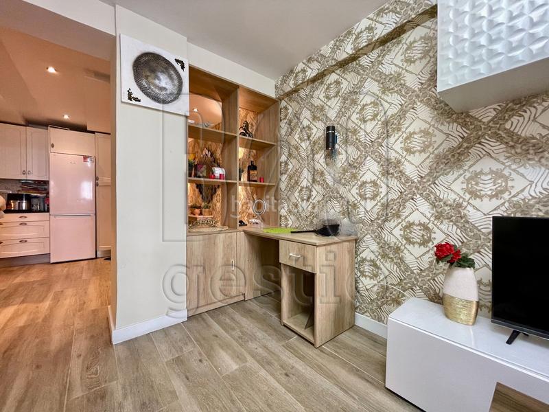 Foto c260fe2d-2ec4-4feb-9dd9-a509824857c5. Piso  reformado con piscina en ramon i cajal en Tarragona