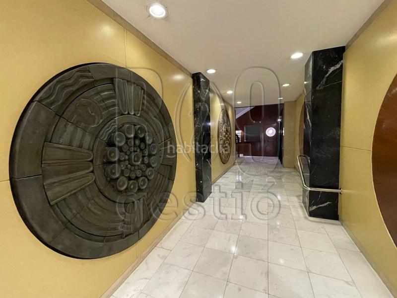 Foto c98daa1b-fc67-47aa-b7d9-89bf244b3d75. Piso  reformado con piscina en ramon i cajal en Tarragona