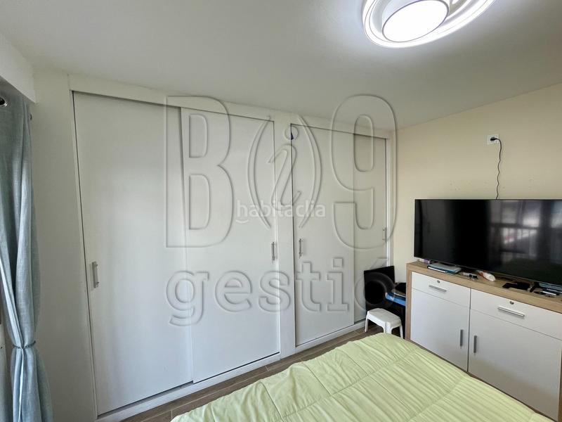 Foto dc9a6205-4813-4c24-b9bf-0d4ab41b3082. Piso  reformado con piscina en ramon i cajal en Tarragona