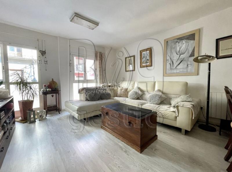 Foto 7a410a2d-4f33-459e-a0e5-9f09df5918b3. Piso  reformado en calle apodaca . en Barris Marítims Tarragona