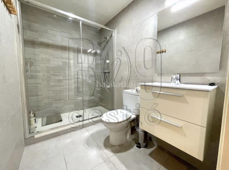 Foto a36710bf-b6d1-4d8f-9f09-18c01490c28f. Piso  reformado en calle apodaca . en Barris Marítims Tarragona