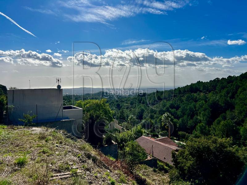 Foto 4796d280-45aa-43df-9410-f9b4661526d9. Terreno residenziale in Almoster