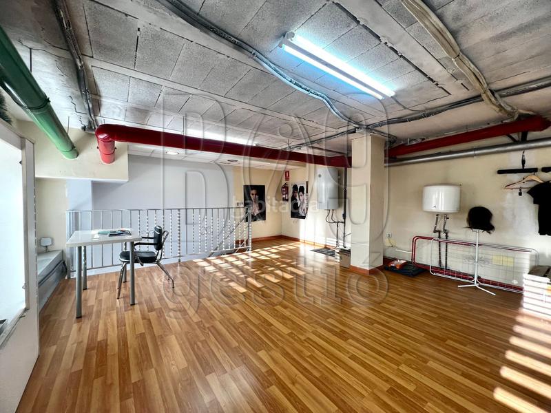 Foto e1bf7a57-1db2-43c4-89ab-d04c19b9a679. Geschäftsraum in Torreforta Tarragona