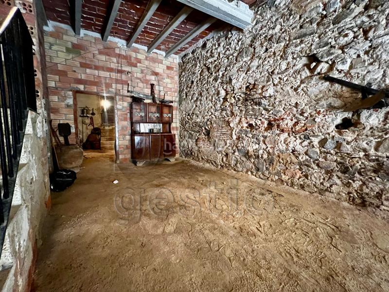 Foto b072774a-c74d-4329-be93-86052db2c7d5. Bauernhof in Poboleda