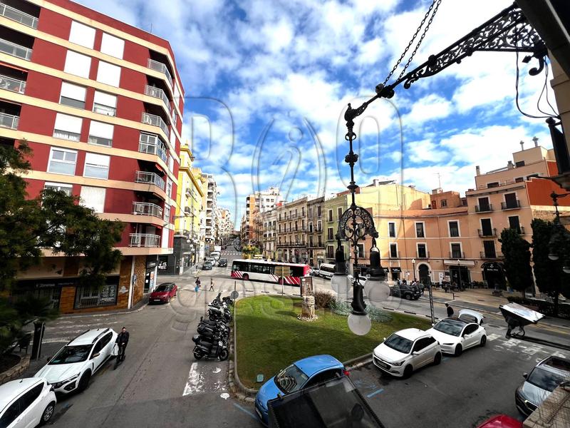 Foto 0fec7bce-f5b6-4518-a4a0-59ac834d1642. Alquiler oficina  premium en alquiler ubicación estratégica c. unión rambla novaestación en Tarragona