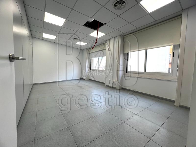 Foto 241c3920-35f1-4f41-9d72-38d9374e2c7e. Location bureau dans Barris Marítims Tarragona