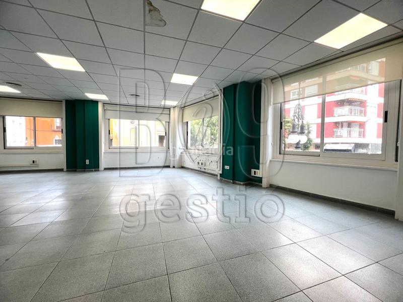 Foto 4e61ac0e-5ecb-4eef-85c0-357a9ede5389. Location bureau dans Barris Marítims Tarragona