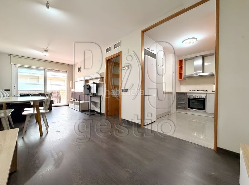 Foto 32642652-8f4f-47dc-8348-260410f104cc. Pis amb calefacció a Llevant Tarragona