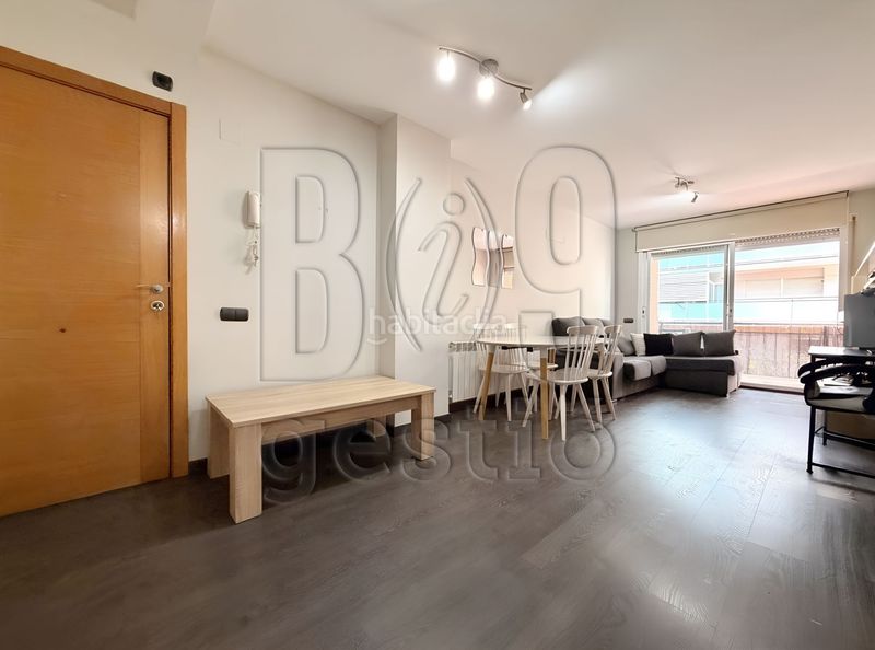 Foto 8c9e7ebe-f4a3-4f88-a6ed-2873f4f9066e. Pis amb calefacció a Llevant Tarragona