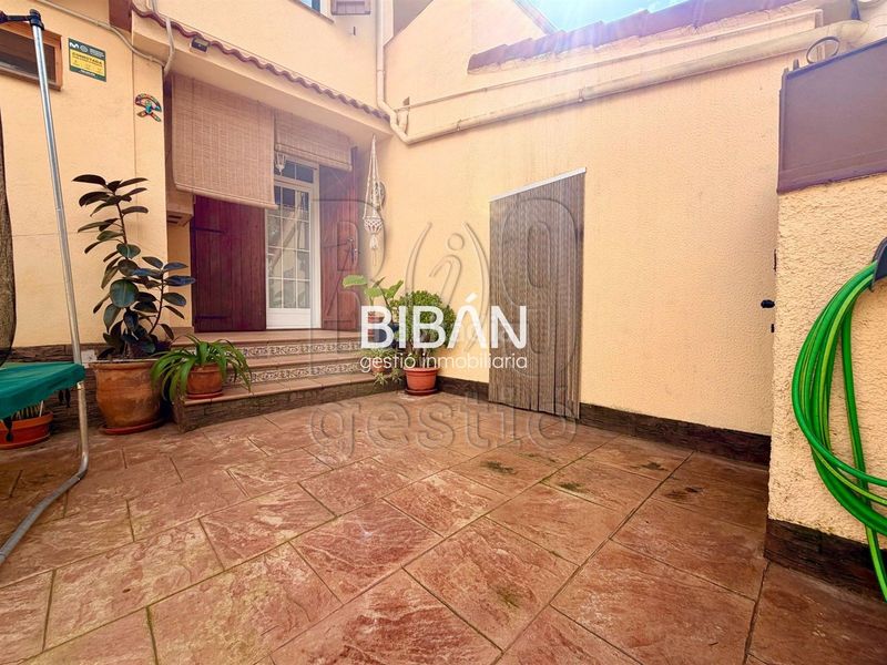 Foto 0dbc68a5-99d0-4156-8ac5-cd2744ba910c. Casa amb calefacció aparcament piscina a Pallaresos (Els)