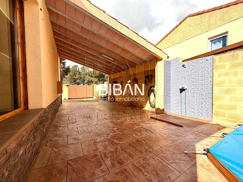 Foto 9b929a55-1f15-432a-a03f-3a2953e77dd6. Casa amb calefacció aparcament piscina a Pallaresos (Els)