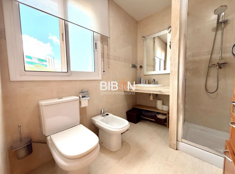 Foto c77d6032-a3a1-4da0-9675-02e161d93603. Casa adossada amb calefacció aparcament piscina a Tarragona